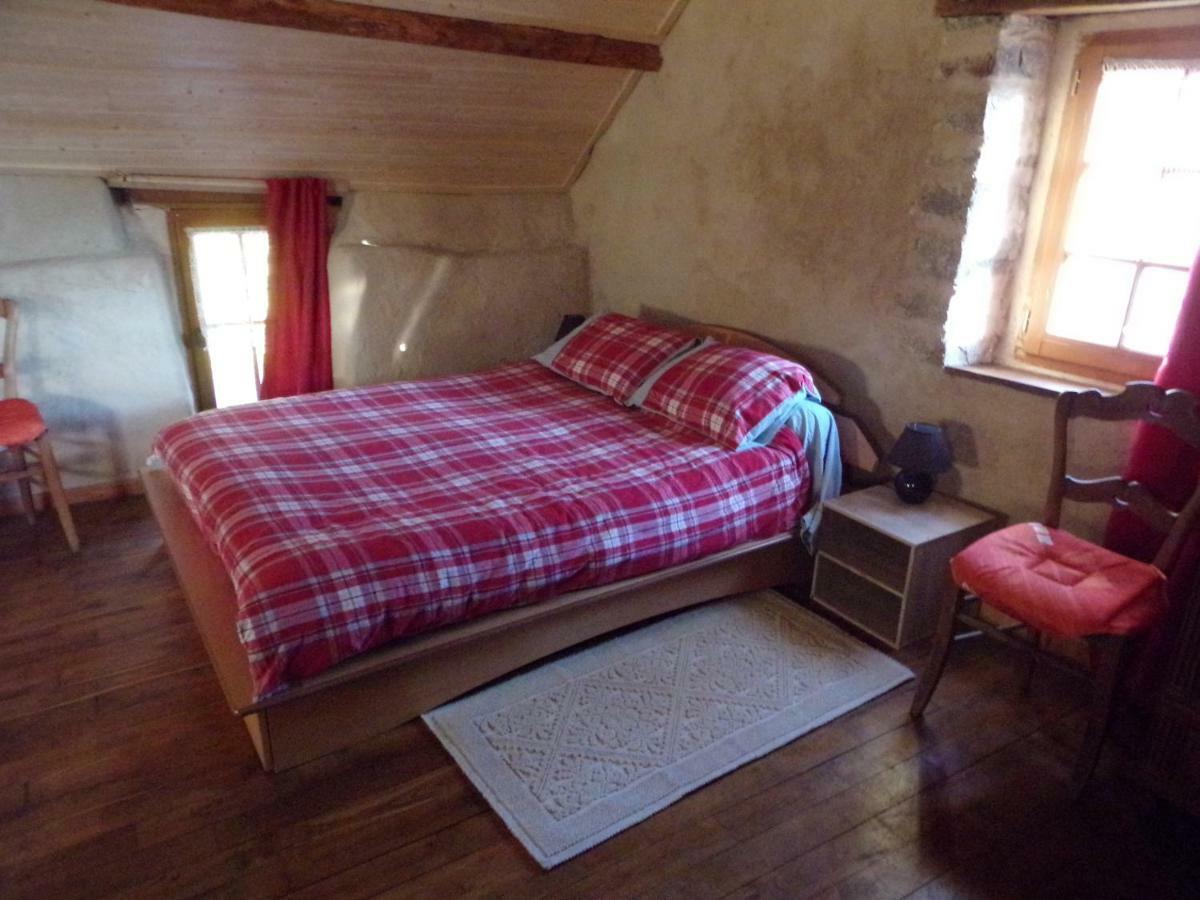 Petite Ferme D'Autrefois Villa Saint-Georges-Nigremont Exteriör bild